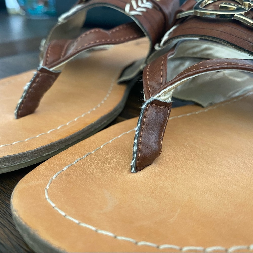 Guess Sandals - Picture 6 of 14